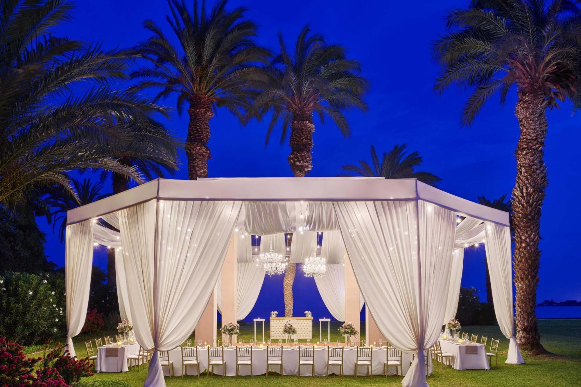โรงแรมปารากัส อะ ลักชัวรี คอลเลคชั่น รีสอร์ต ปารากัส ภายนอก รูปภาพ Wedding at the Four Seasons Resort Palm Beach